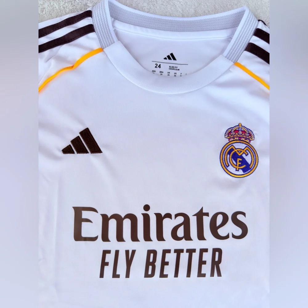 Set Real Madrid kids home kit 25/26 - Picture 3 of 8